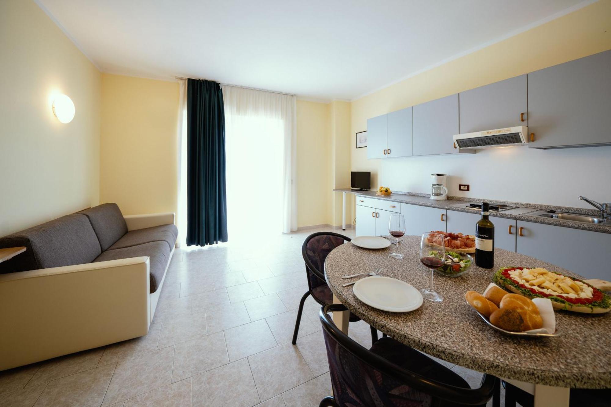 Hotel Residence Campi Tremosine Quarto foto
